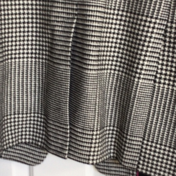 Blazer - Picture 10 of 11